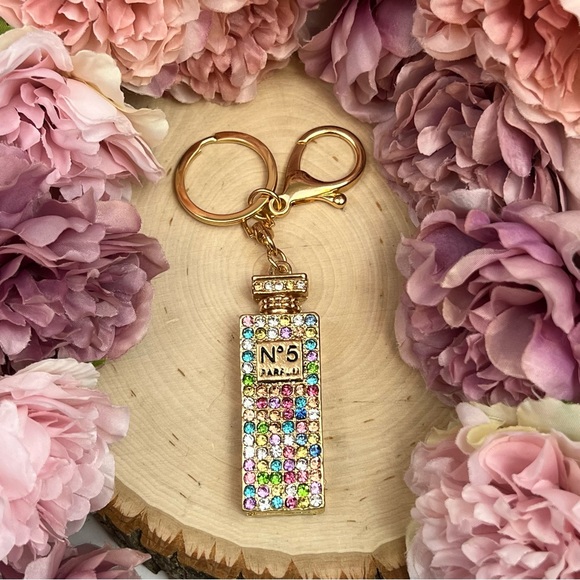 Chic Multicolor Crystal Perfume Bottle Keychain Charm - Picture 9 of 14